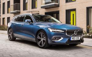 Volvo V60 D4 Inscription 2018 года (UK)